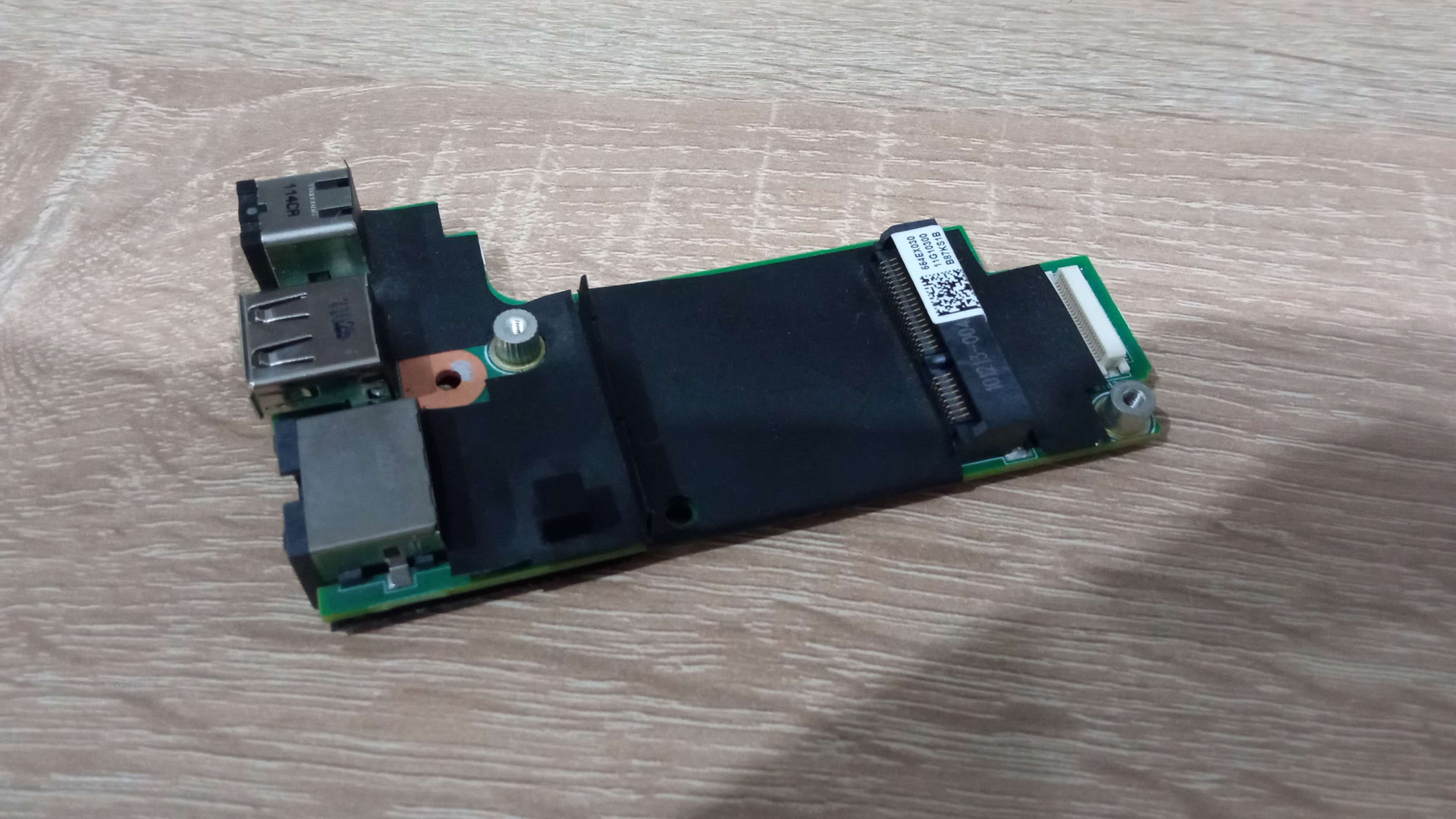 Для чего служат порты на детали от мат. платы – Carte port USB JACK ethernet pour DELL VOSTRO 3300 05G3D5Carte port USB JACK ethernet pour DELL? Для чего служат порты на детали от мат. платы – Carte port USB JACK ethernet pour DELL VOSTRO 3300 05G3D5Carte port USB JACK ethernet pour DELL?